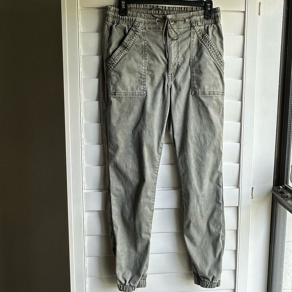 American Eagle Outfitters Charcoal Cropped Pants